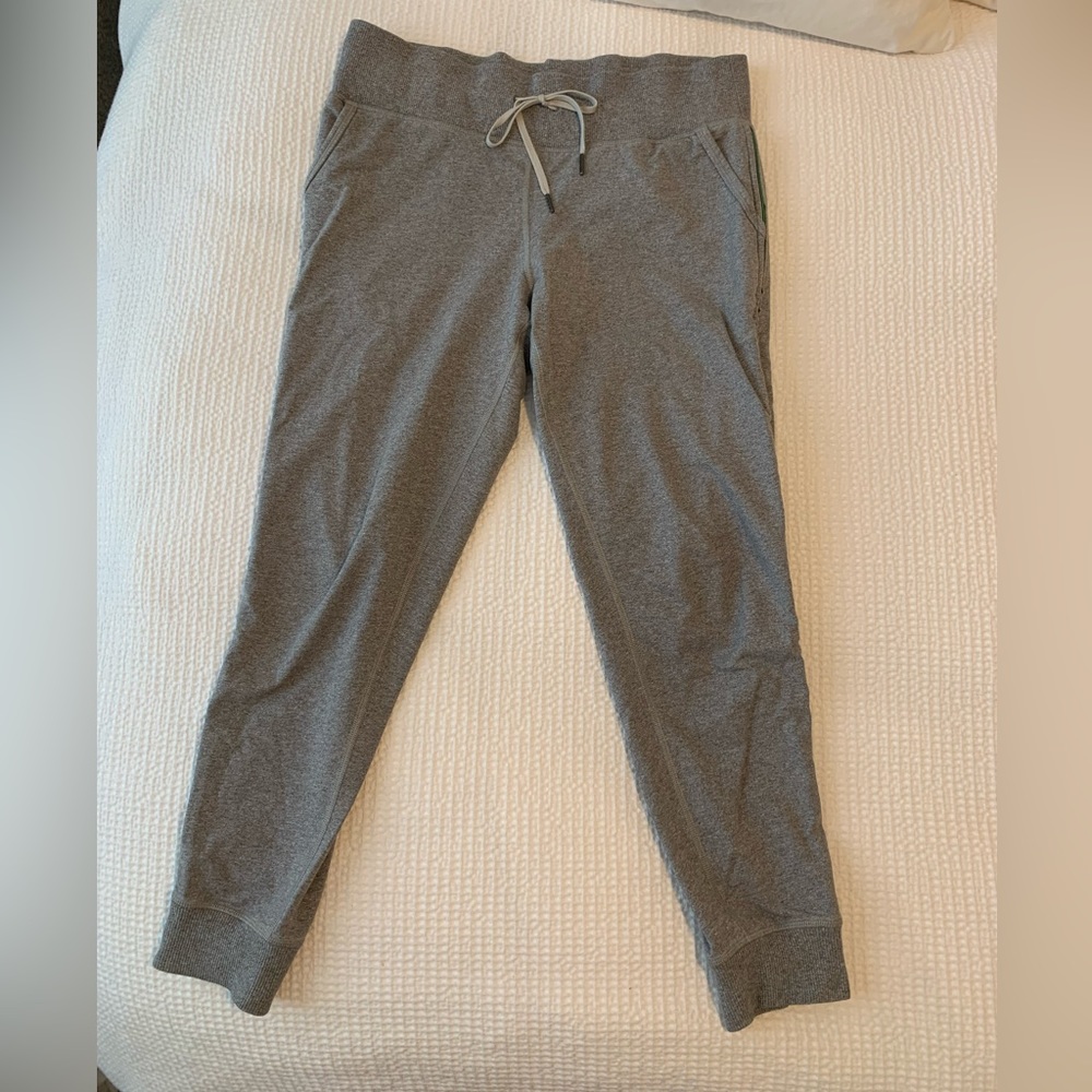 Lululemon zipper joggers size 6